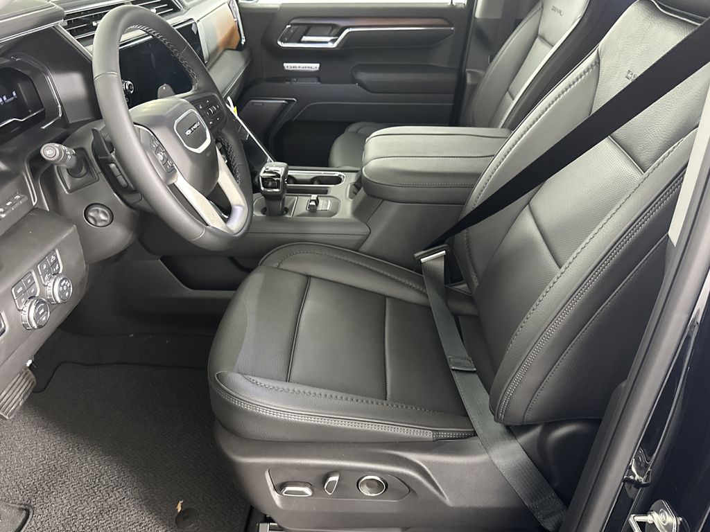 new 2025 GMC Sierra 1500 car, priced at $69,694
