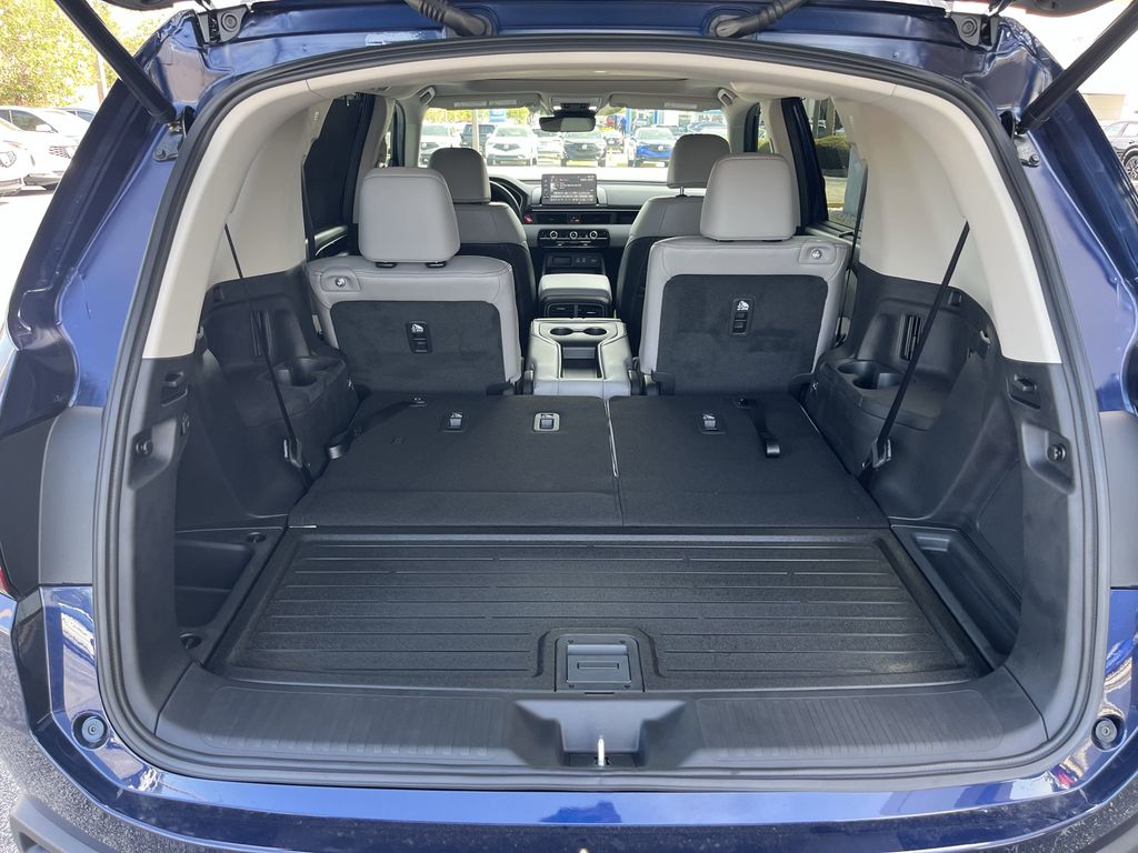 new 2025 Honda Pilot car, priced at $47,942