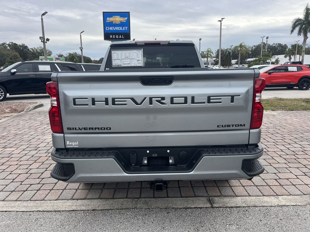 new 2025 Chevrolet Silverado 1500 car, priced at $40,871