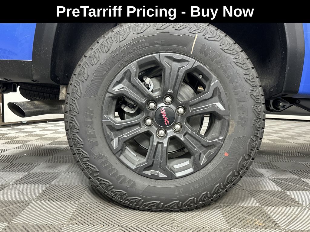 new 2025 GMC Canyon car, priced at $45,095