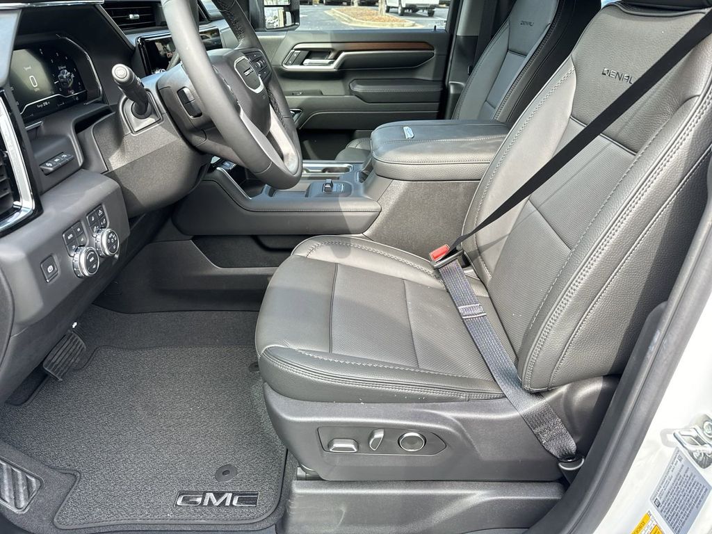 new 2025 GMC Sierra 2500HD car, priced at $85,547