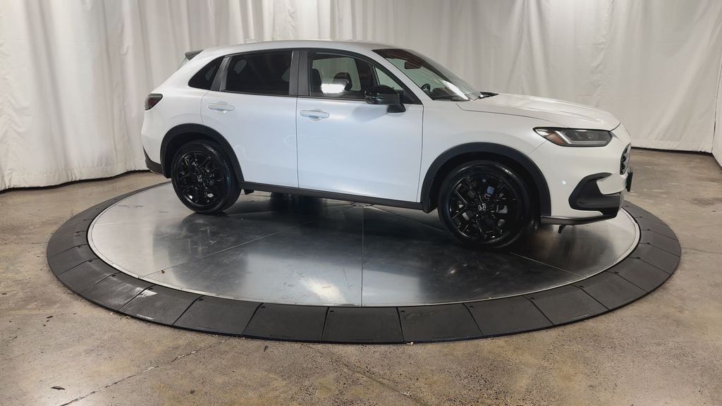 used 2025 Honda HR-V car, priced at $28,513