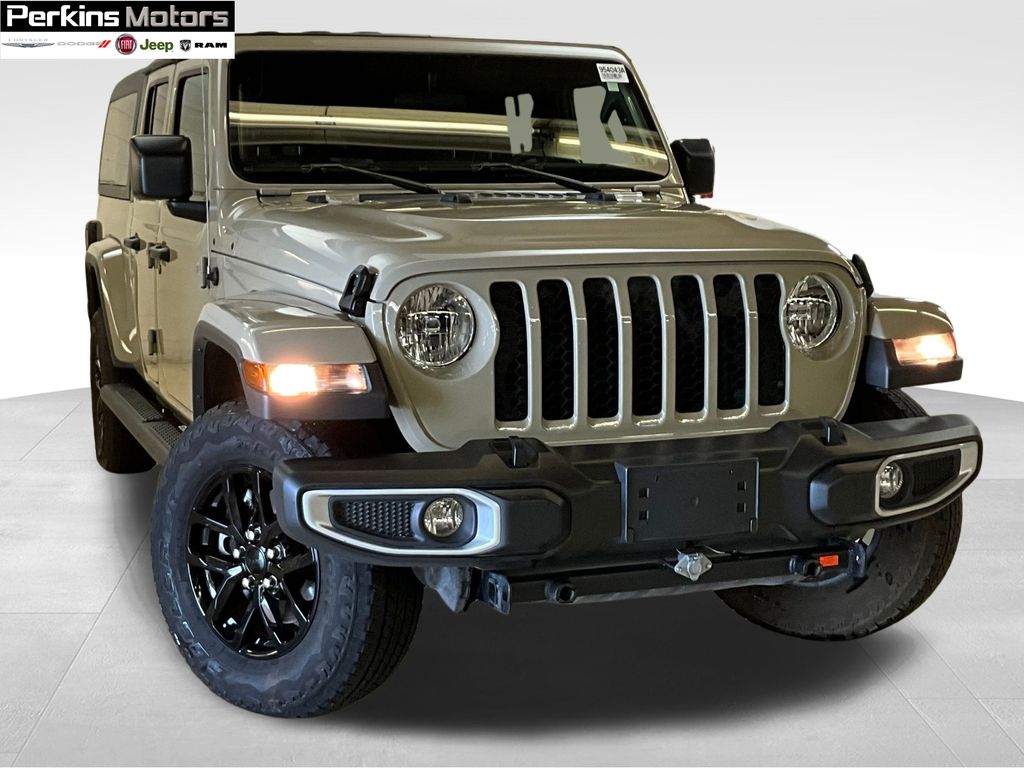 used 2022 Jeep Gladiator car, priced at $36,472