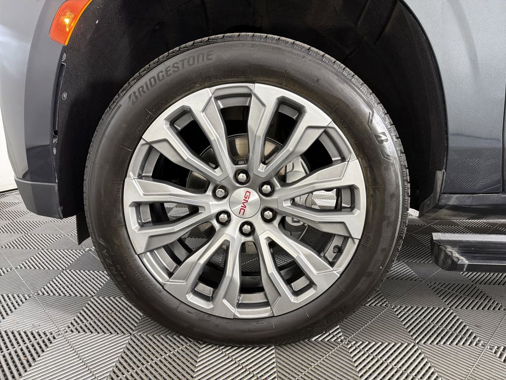 used 2022 GMC Yukon car, priced at $59,995