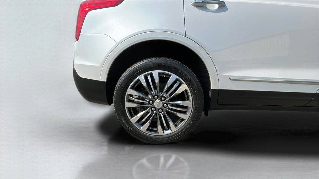 used 2017 Cadillac XT5 car, priced at $22,600