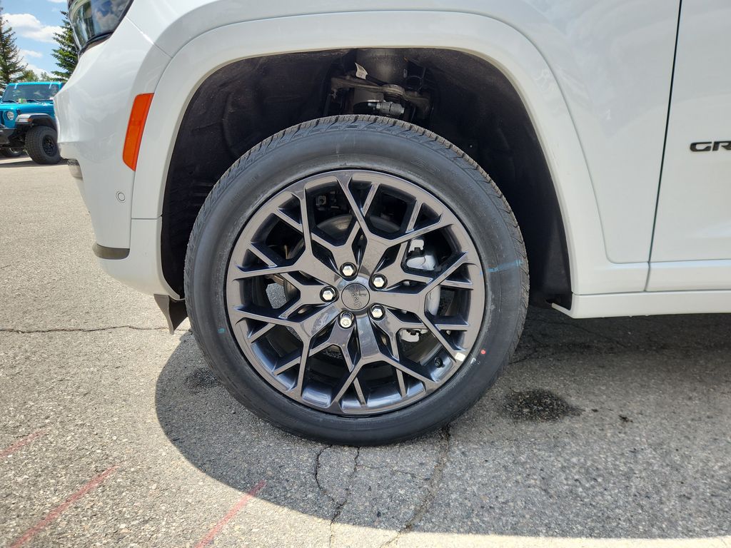 new 2025 Jeep Grand Cherokee L car, priced at $64,753