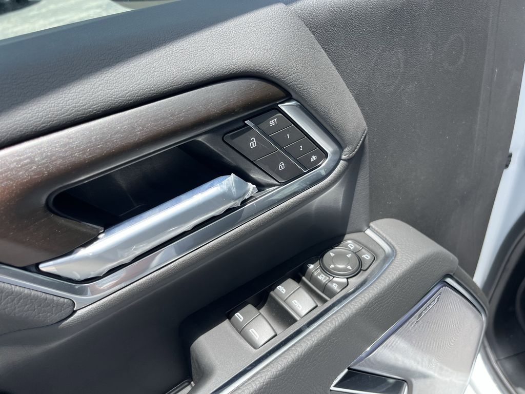 new 2025 GMC Sierra 2500HD car, priced at $89,065