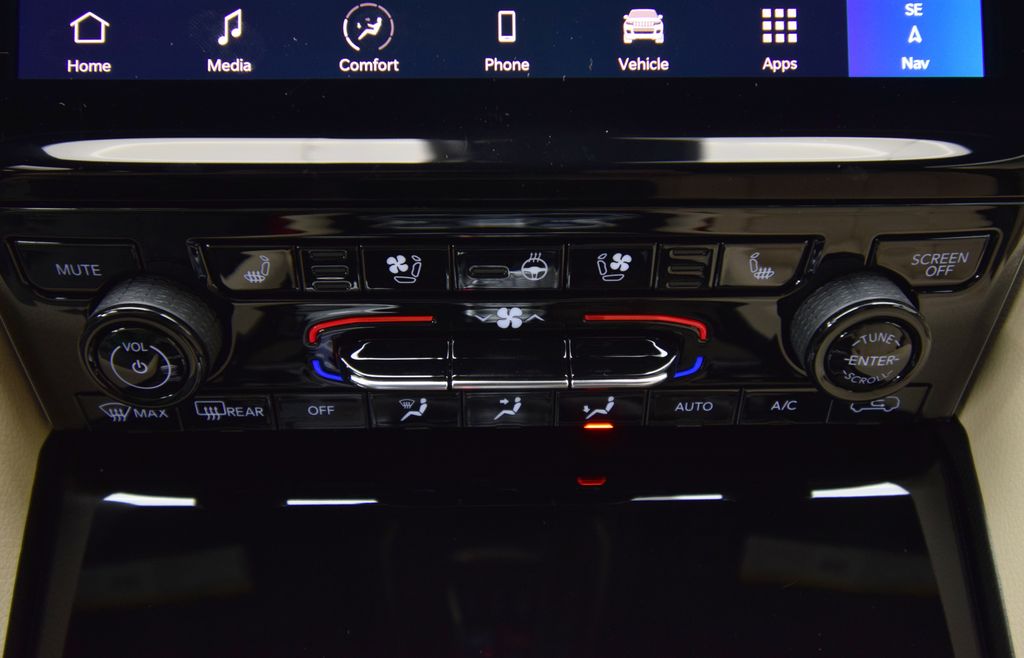 new 2025 Jeep Grand Cherokee car, priced at $52,938