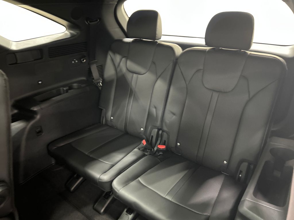 new 2025 Kia Sorento car, priced at $44,243