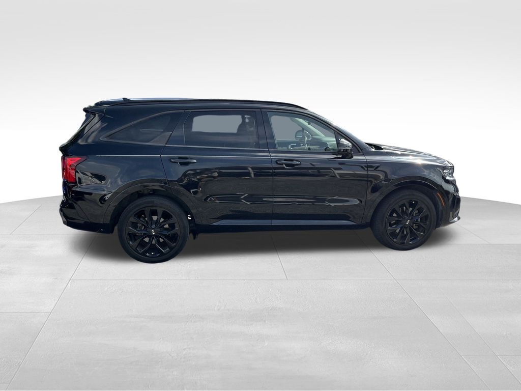 used 2021 Kia Sorento car, priced at $25,192