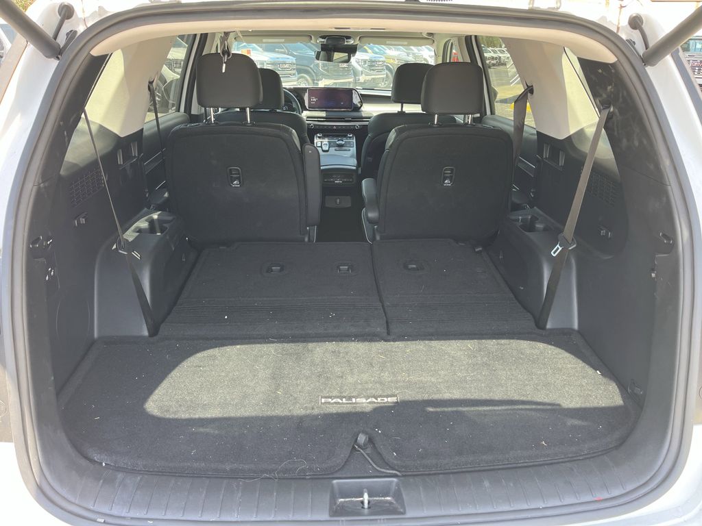 used 2024 Hyundai Palisade car, priced at $36,992