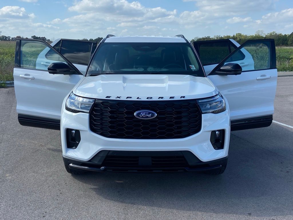 new 2025 Ford Explorer car, priced at $46,277