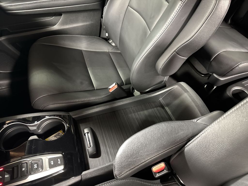 used 2022 Honda Pilot car, priced at $34,997