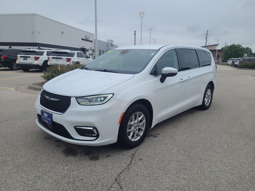 used 2023 Chrysler Pacifica car, priced at $24,987