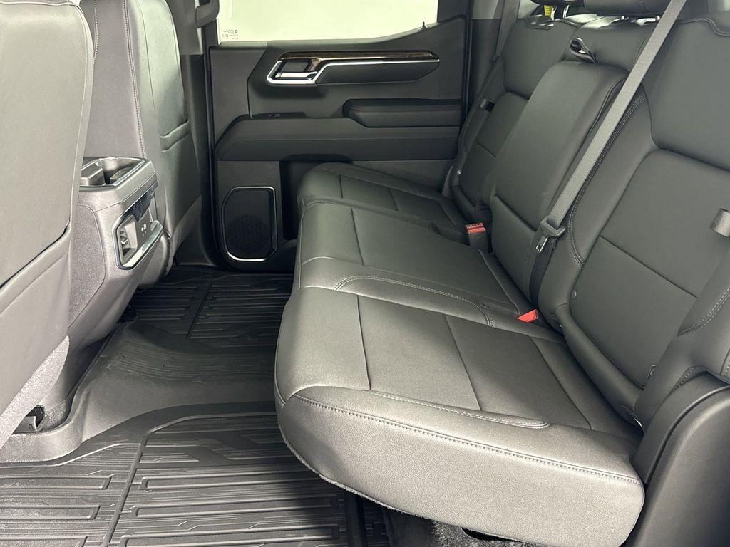 new 2025 GMC Sierra 1500 car, priced at $61,430