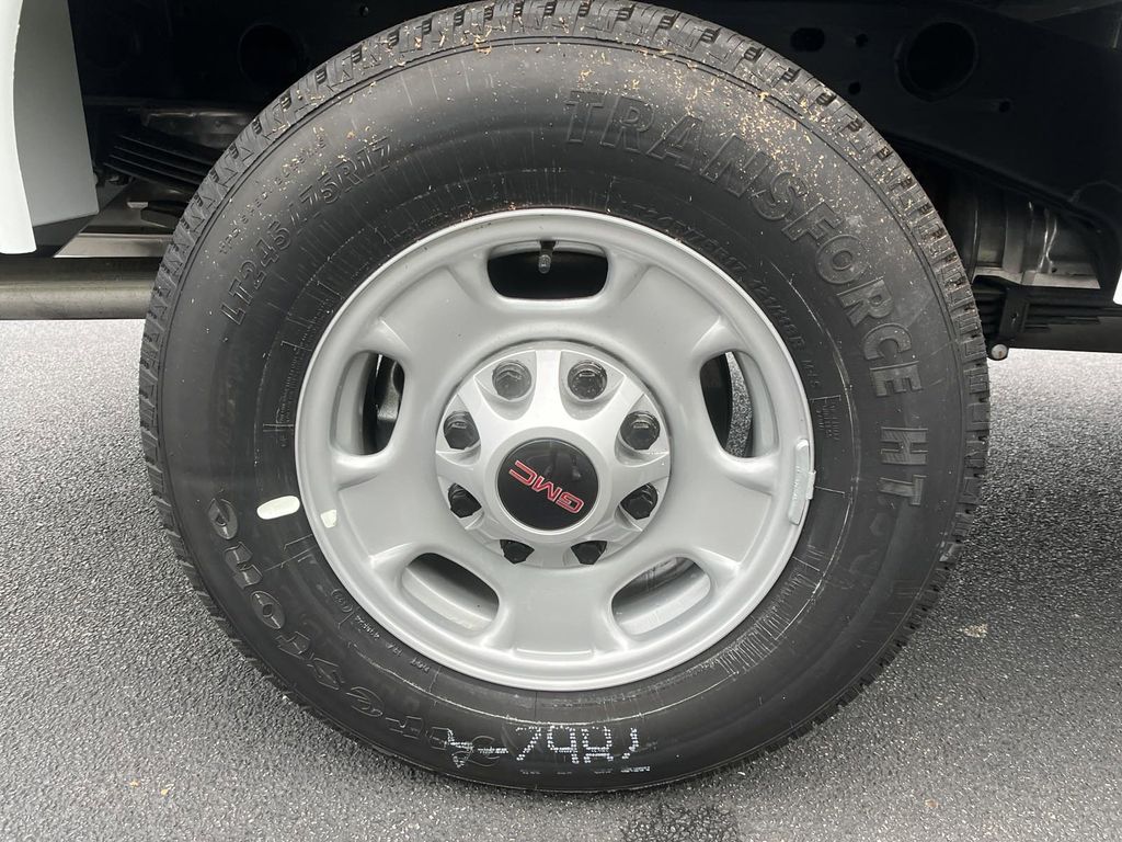 new 2024 GMC Sierra 2500HD car, priced at $44,678