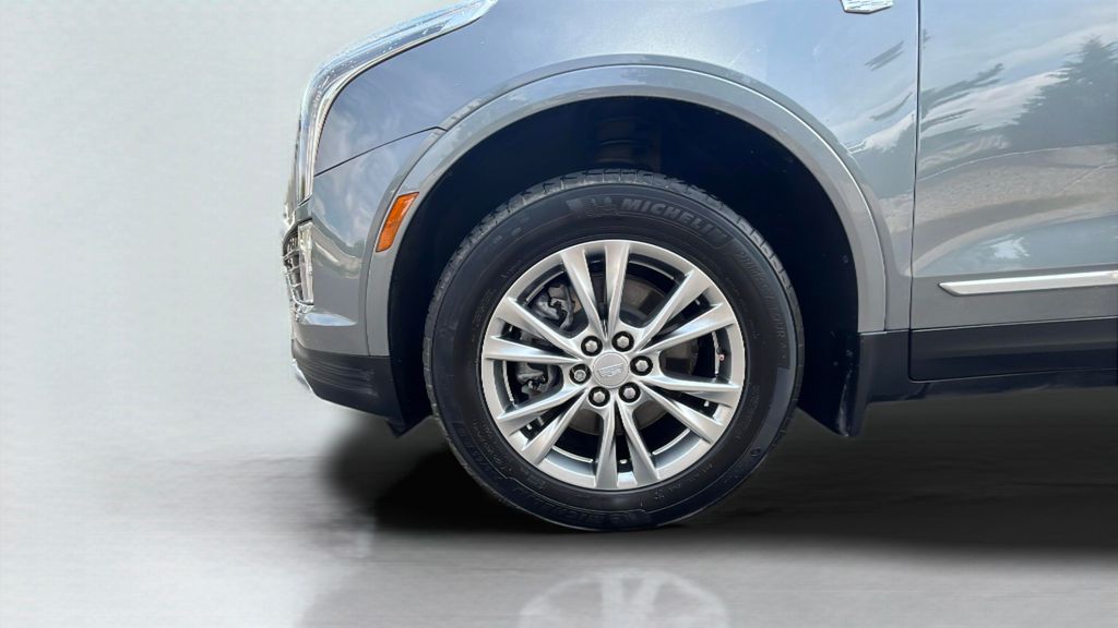 used 2022 Cadillac XT5 car, priced at $29,950