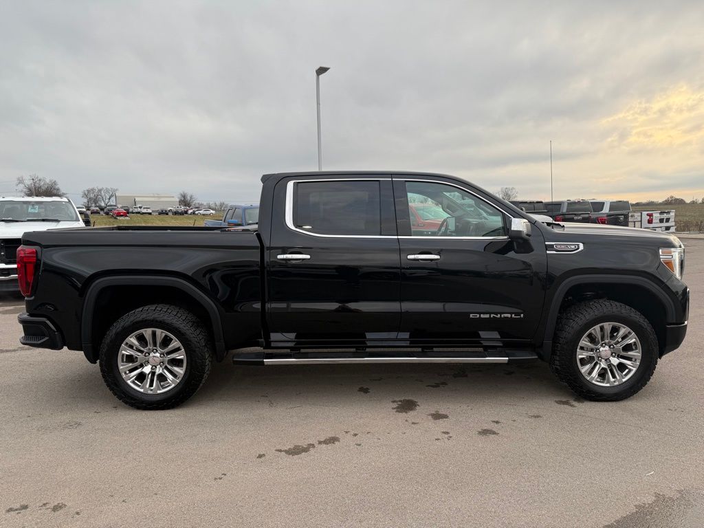 used 2021 GMC Sierra 1500 car, priced at $38,777