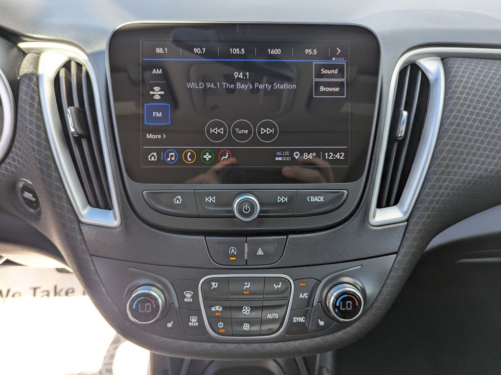 used 2024 Chevrolet Malibu car, priced at $17,994