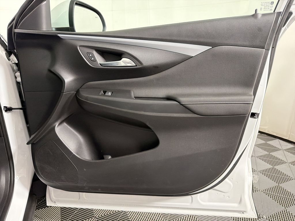 new 2025 Buick Envista car, priced at $24,280