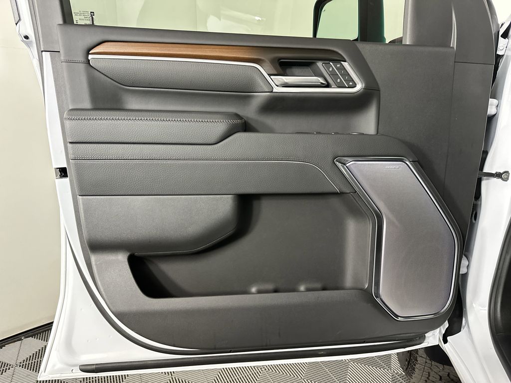 new 2025 GMC Sierra 2500HD car, priced at $87,090