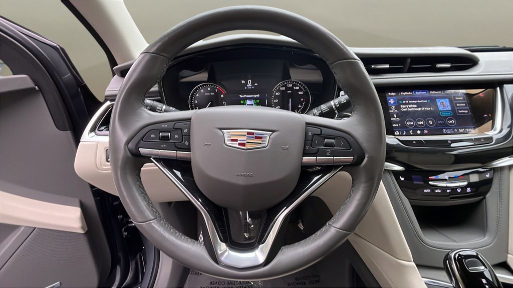 used 2021 Cadillac XT6 car, priced at $35,200