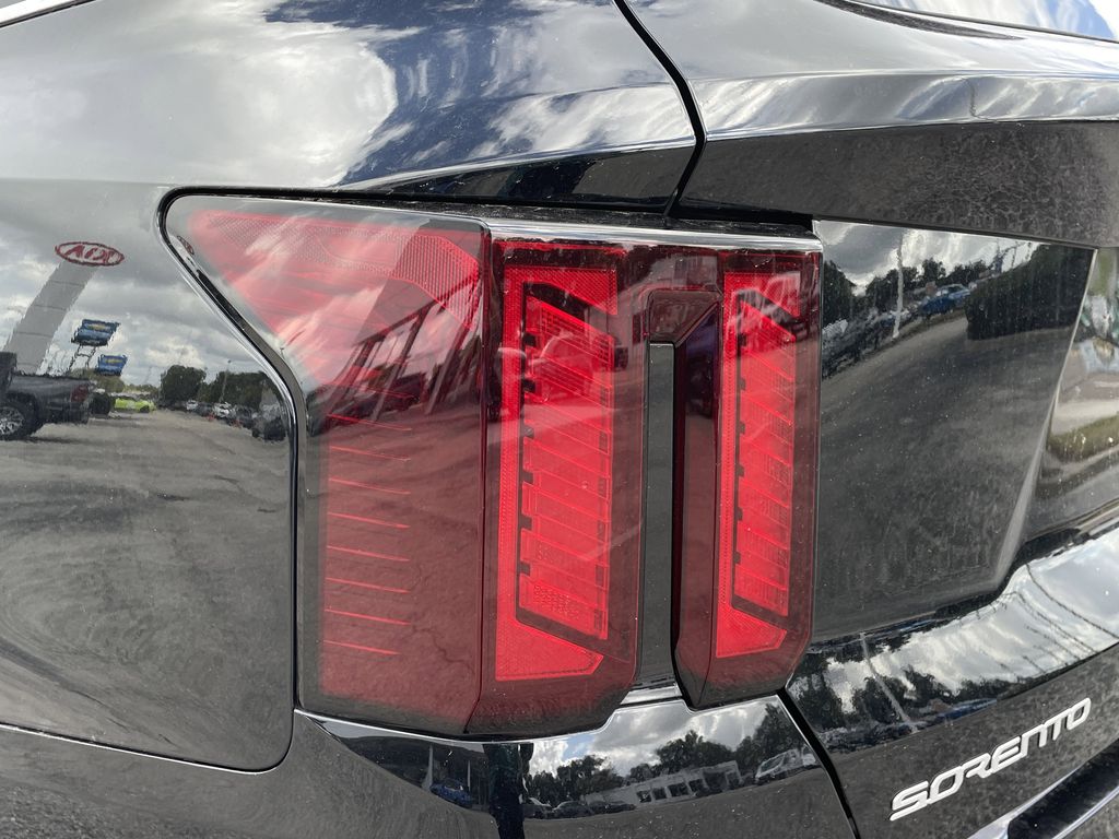 new 2025 Kia Sorento car, priced at $30,697
