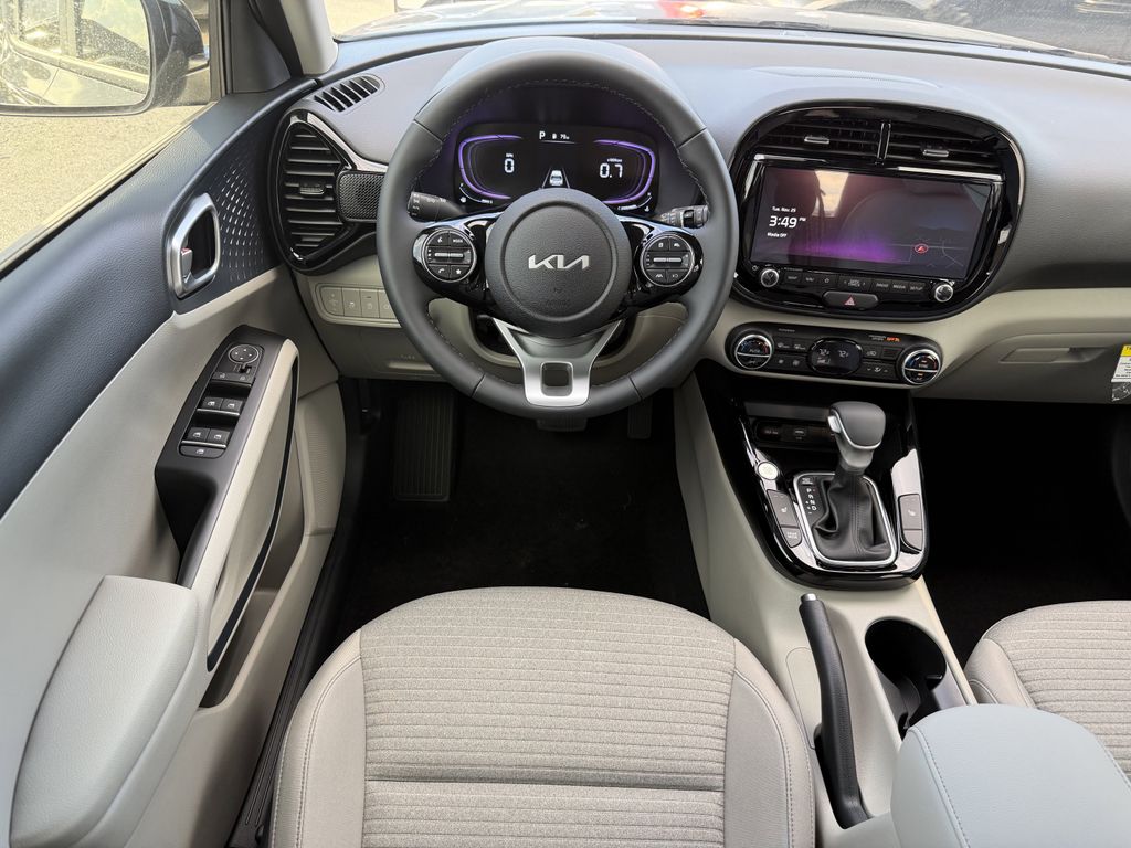 new 2025 Kia Soul car, priced at $25,042