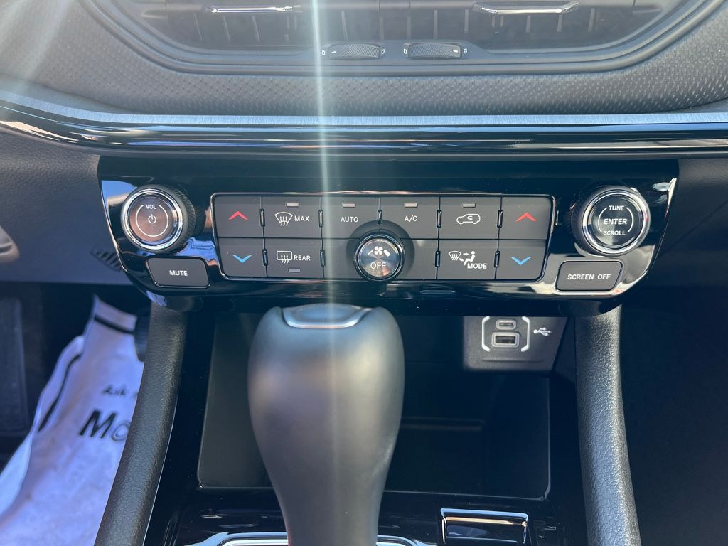 new 2026 Jeep Compass car, priced at $38,005