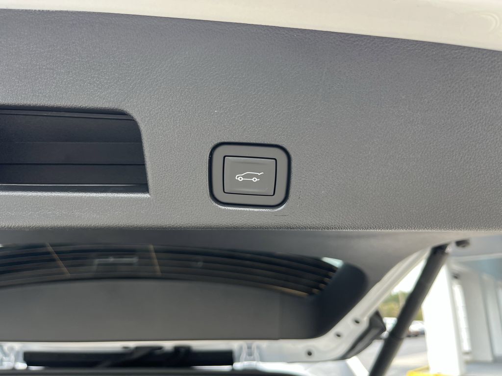 new 2025 GMC Acadia car, priced at $63,600
