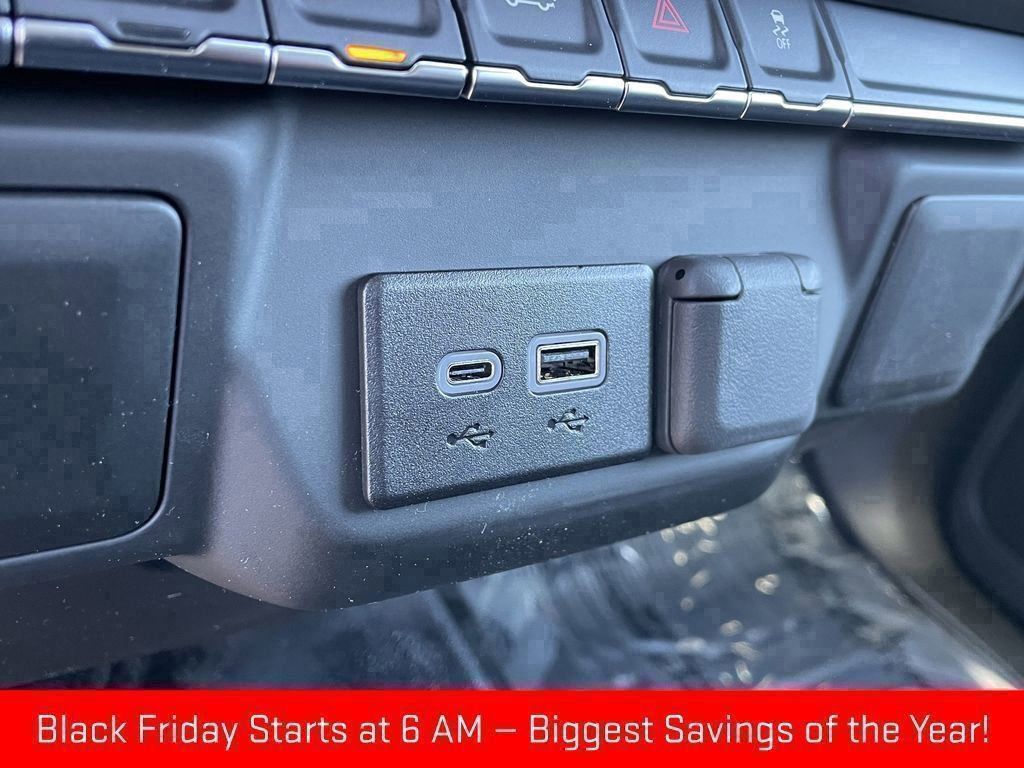 new 2025 GMC Sierra 1500 car, priced at $41,334