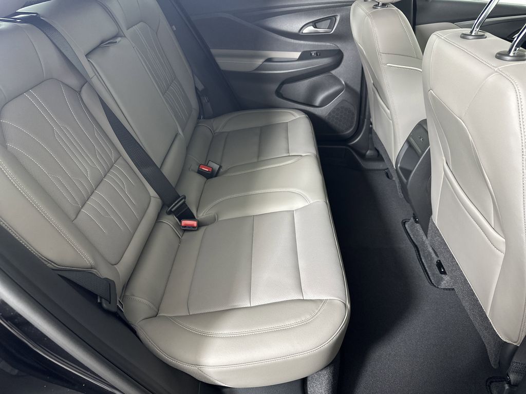 new 2025 Buick Envista car, priced at $29,495
