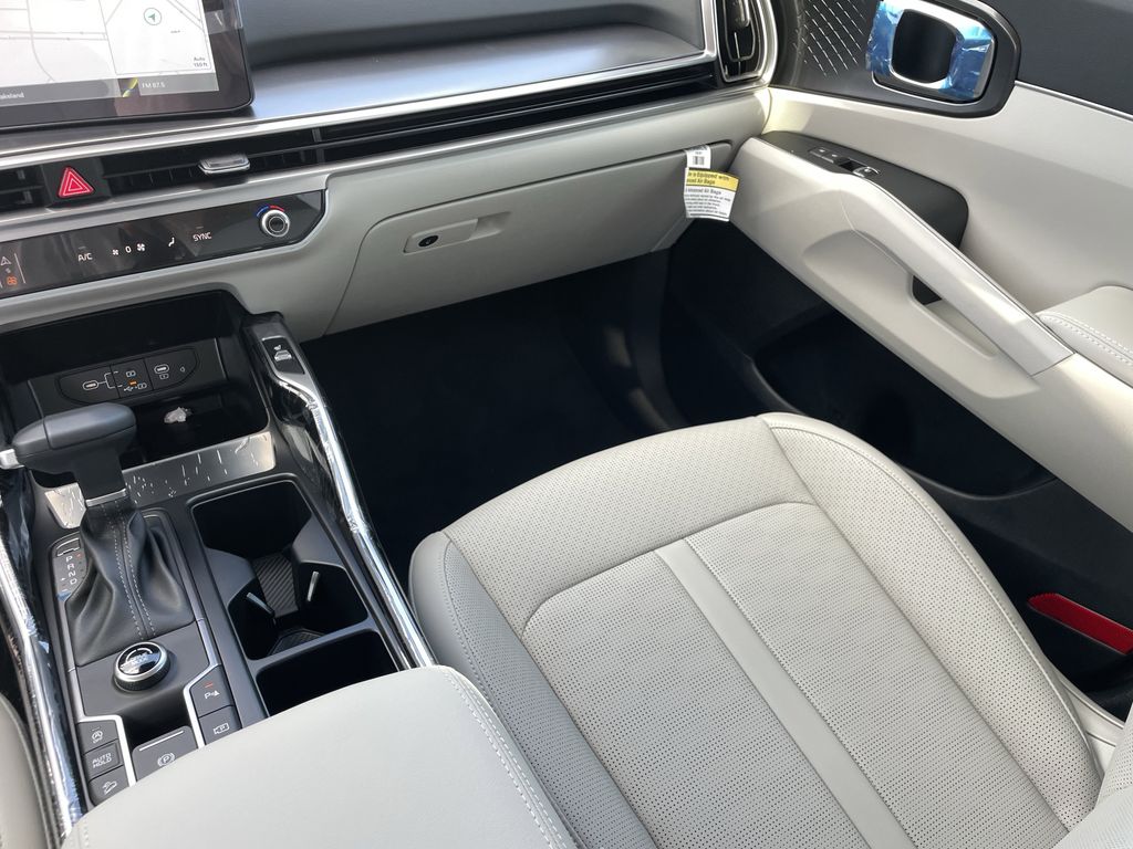 new 2025 Kia Sorento car, priced at $32,499