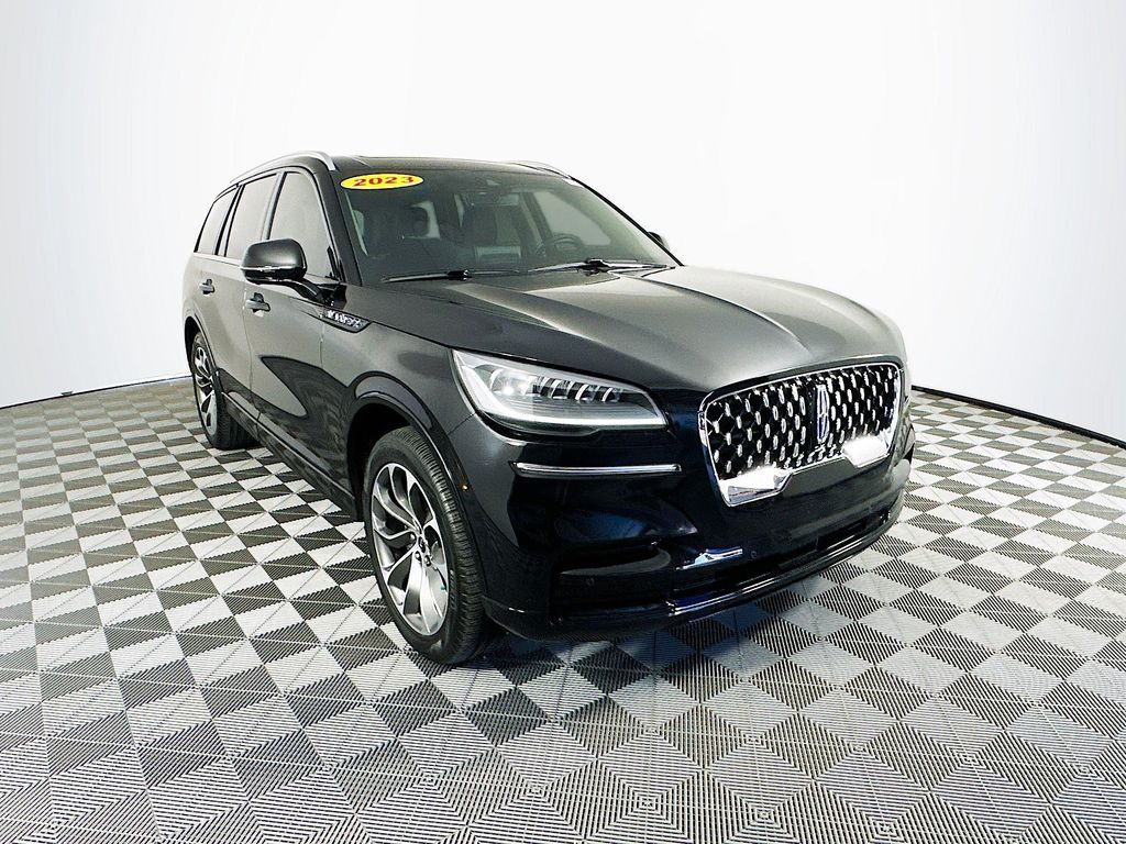 used 2023 Lincoln Aviator Plug-In Hybrid car, priced at $54,126