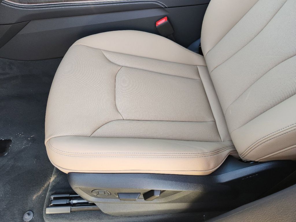 new 2025 Audi Q8 car, priced at $86,615