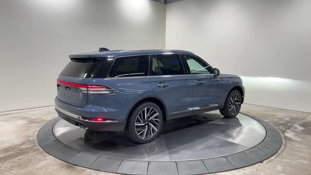 new 2025 Lincoln Aviator car, priced at $79,470