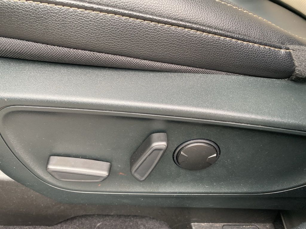 used 2022 Ford Escape car, priced at $23,995