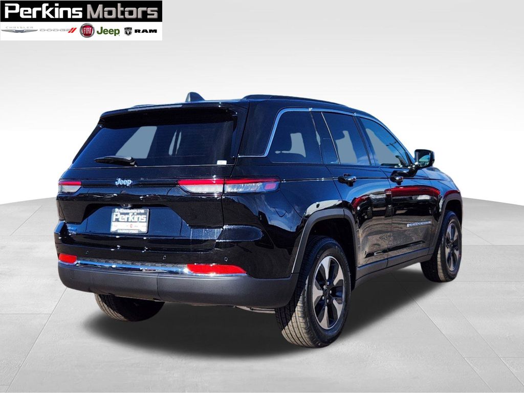 new 2025 Jeep Grand Cherokee car, priced at $52,869