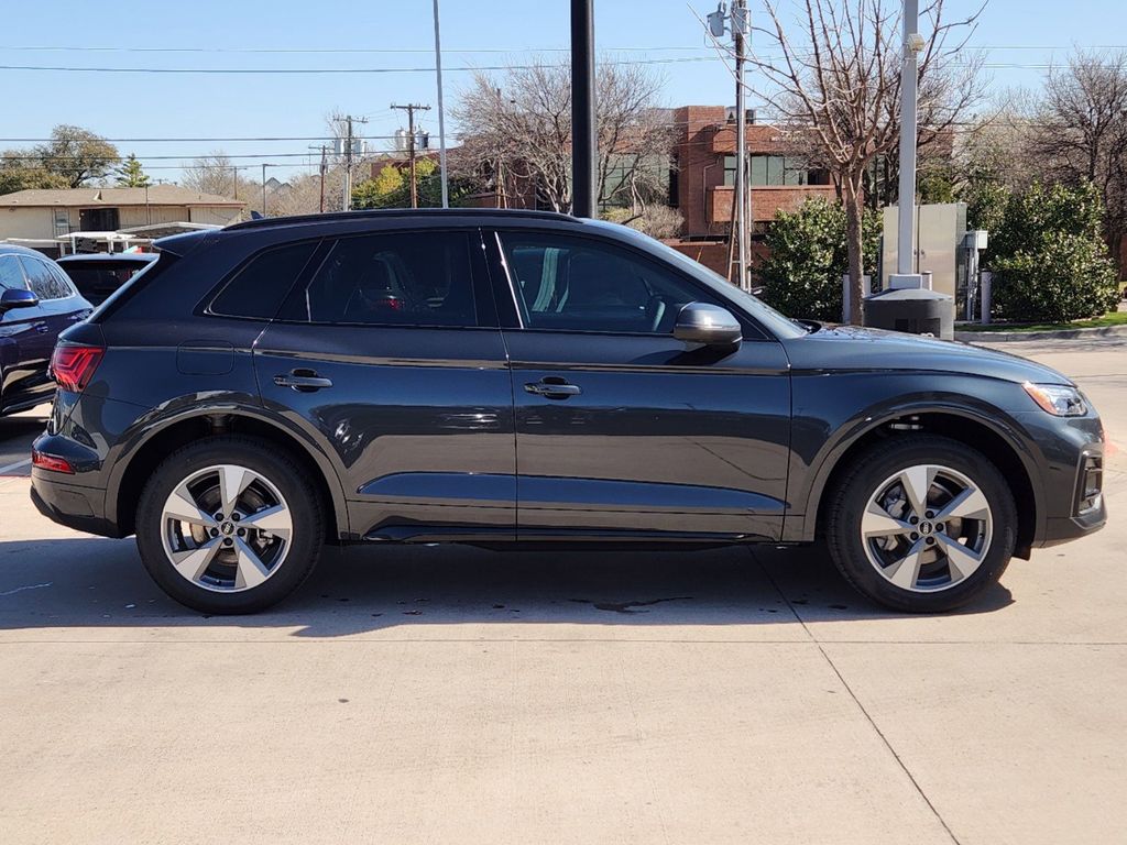 new 2025 Audi Q5 car, priced at $50,250