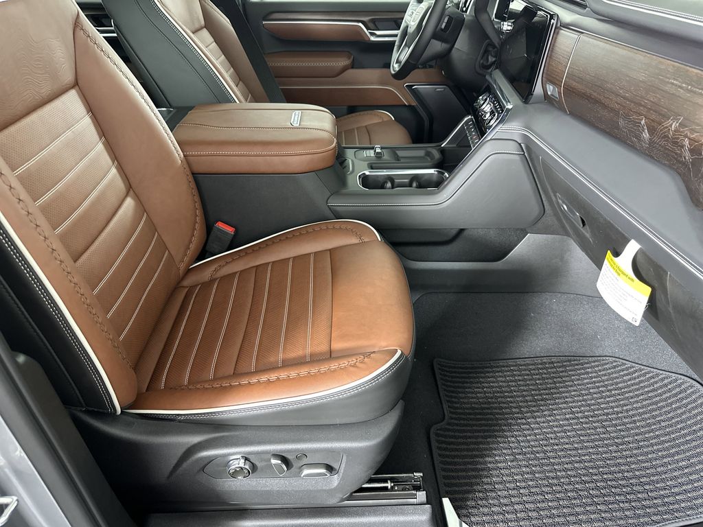 new 2025 GMC Sierra 2500HD car, priced at $94,014