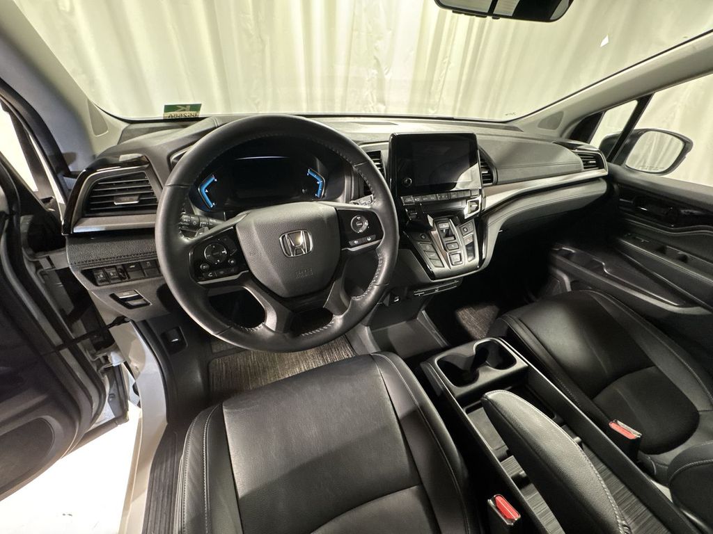 used 2023 Honda Odyssey car, priced at $36,382