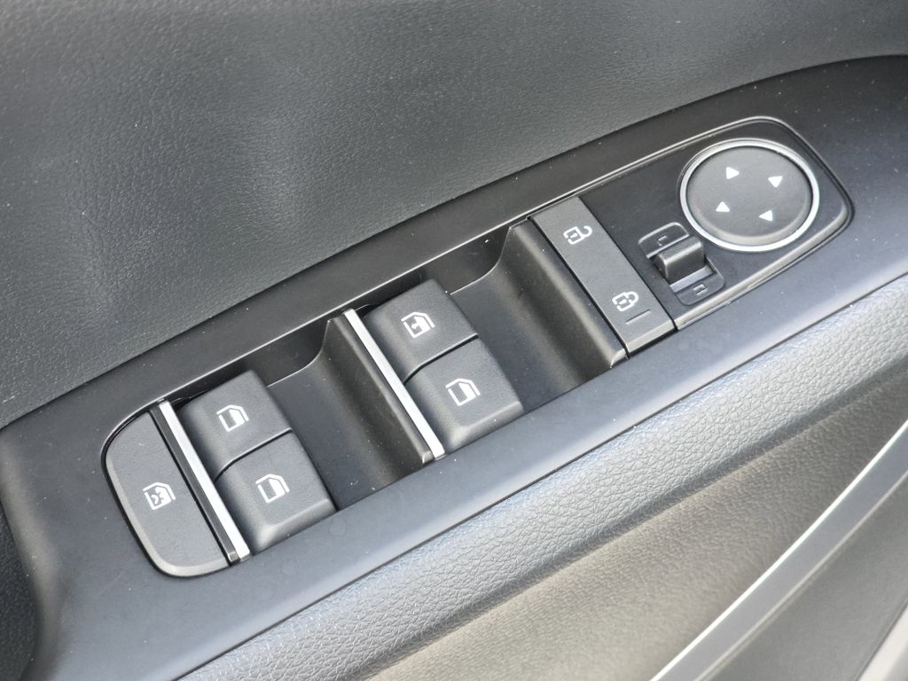 new 2025 Kia Soul car, priced at $25,042