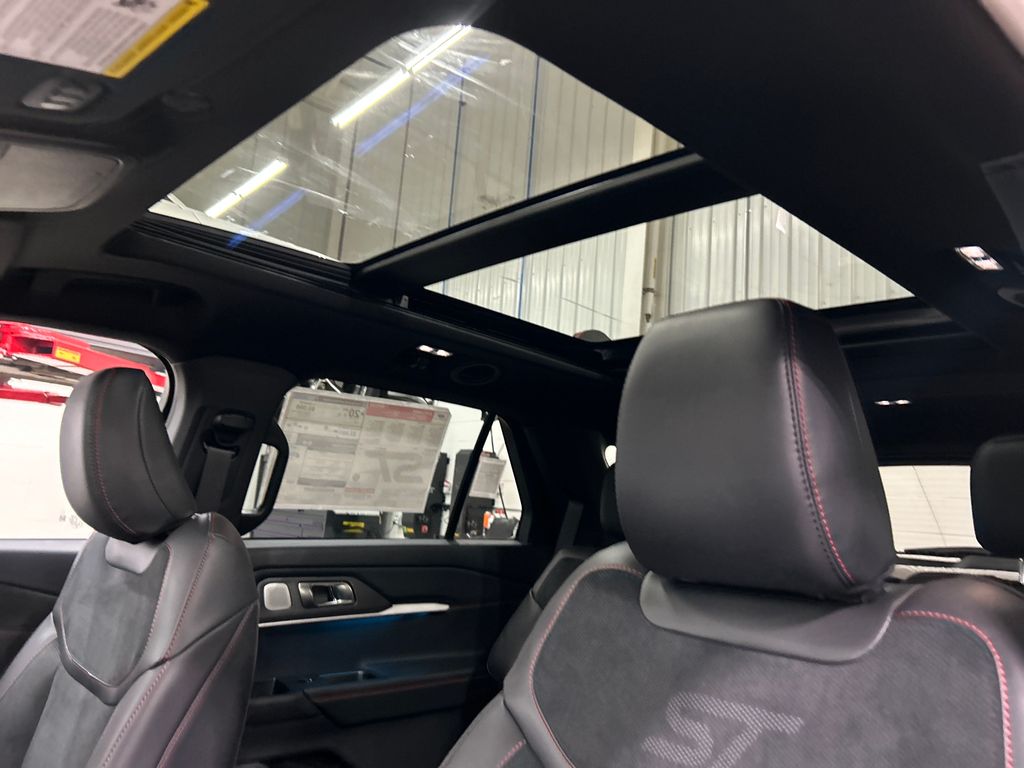 new 2025 Ford Explorer car, priced at $57,582
