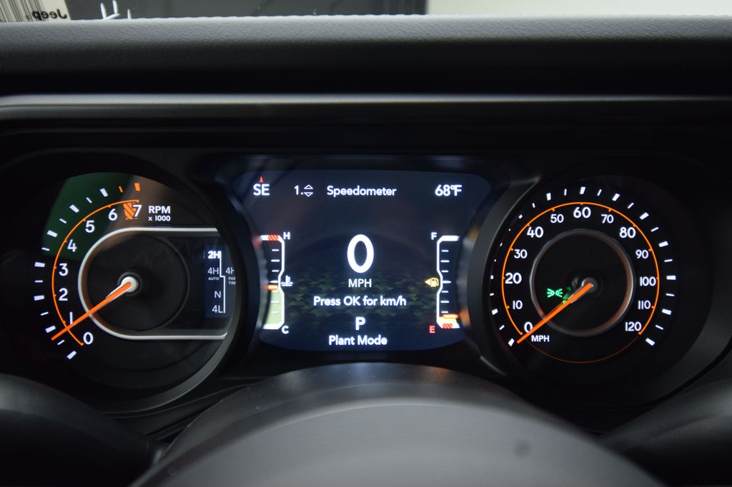 new 2025 Jeep Gladiator car, priced at $55,312