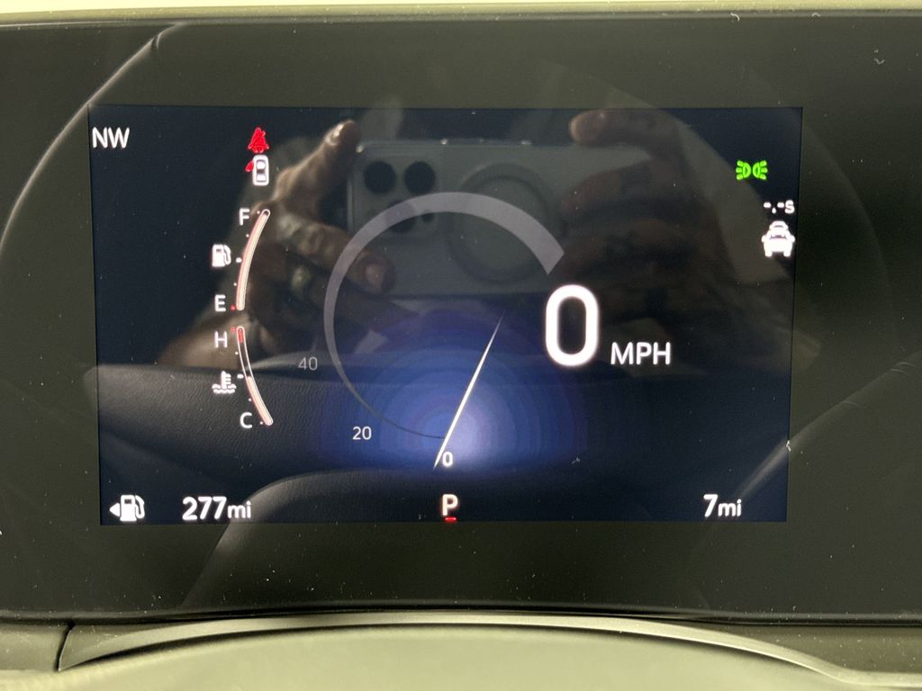 new 2025 Buick Envista car, priced at $31,085