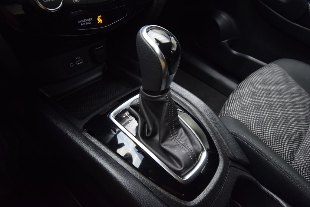 used 2022 Nissan Rogue Sport car, priced at $23,400