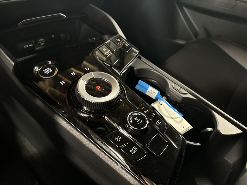 new 2025 Kia Sportage Hybrid car, priced at $33,615