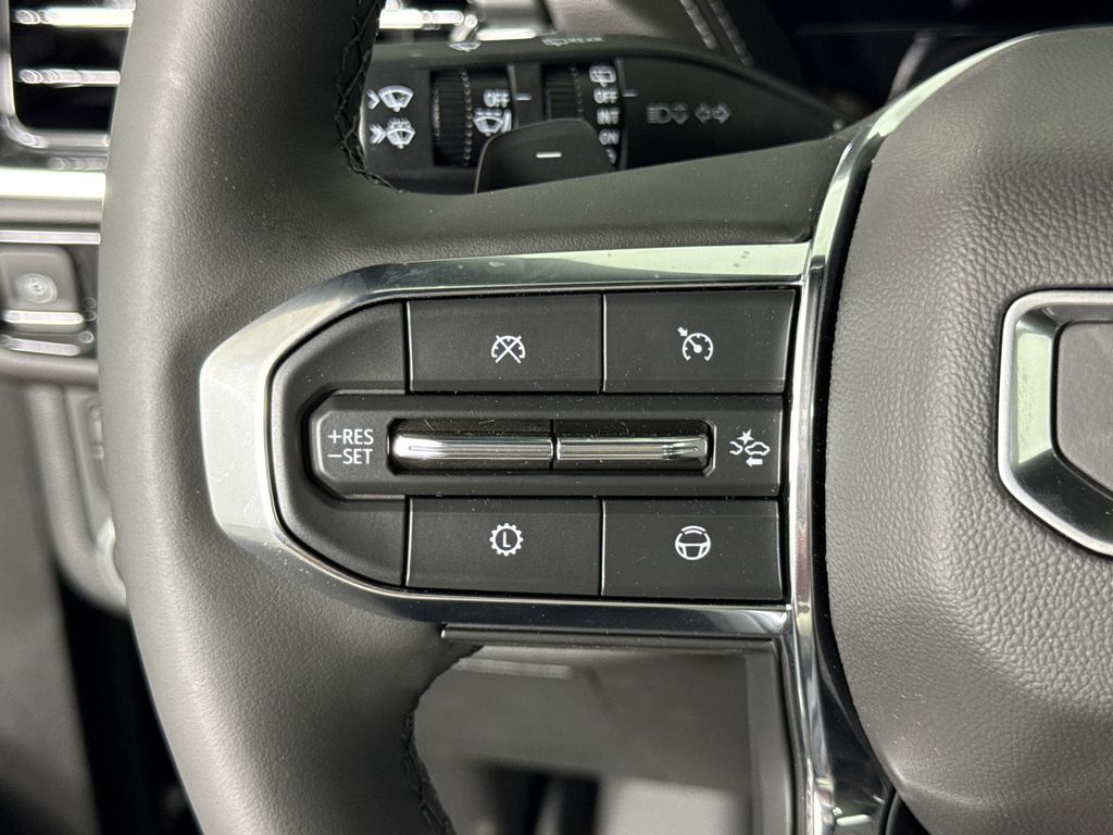 new 2025 GMC Yukon XL car, priced at $97,086