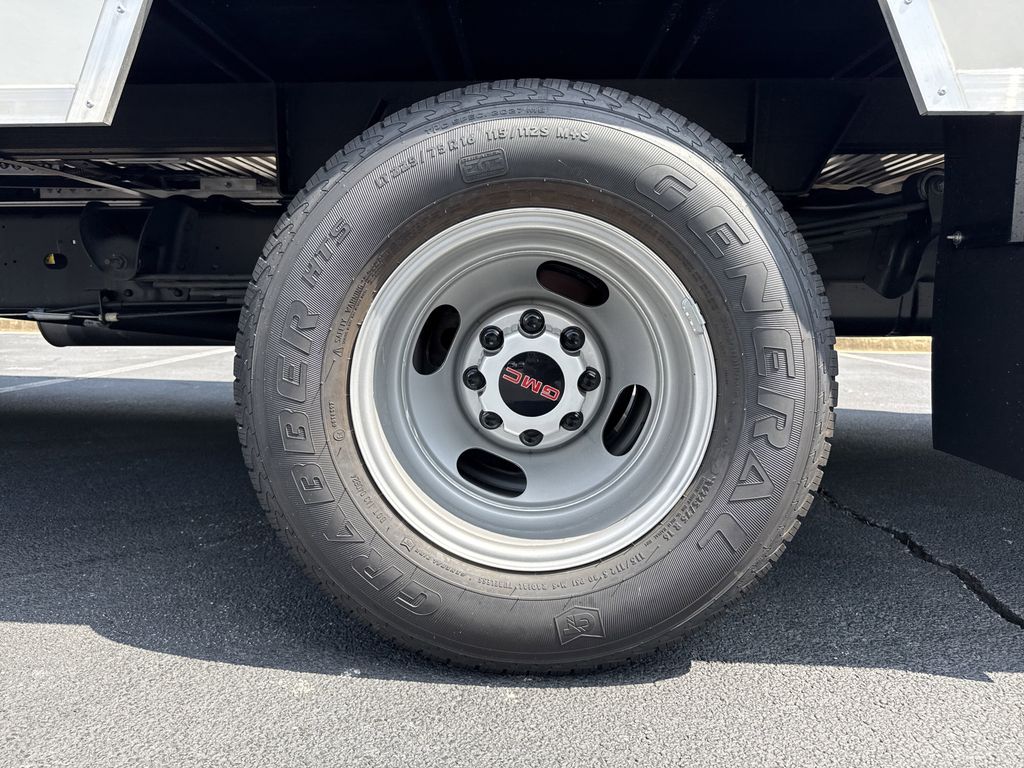 new 2025 GMC Savana 3500 car, priced at $40,505