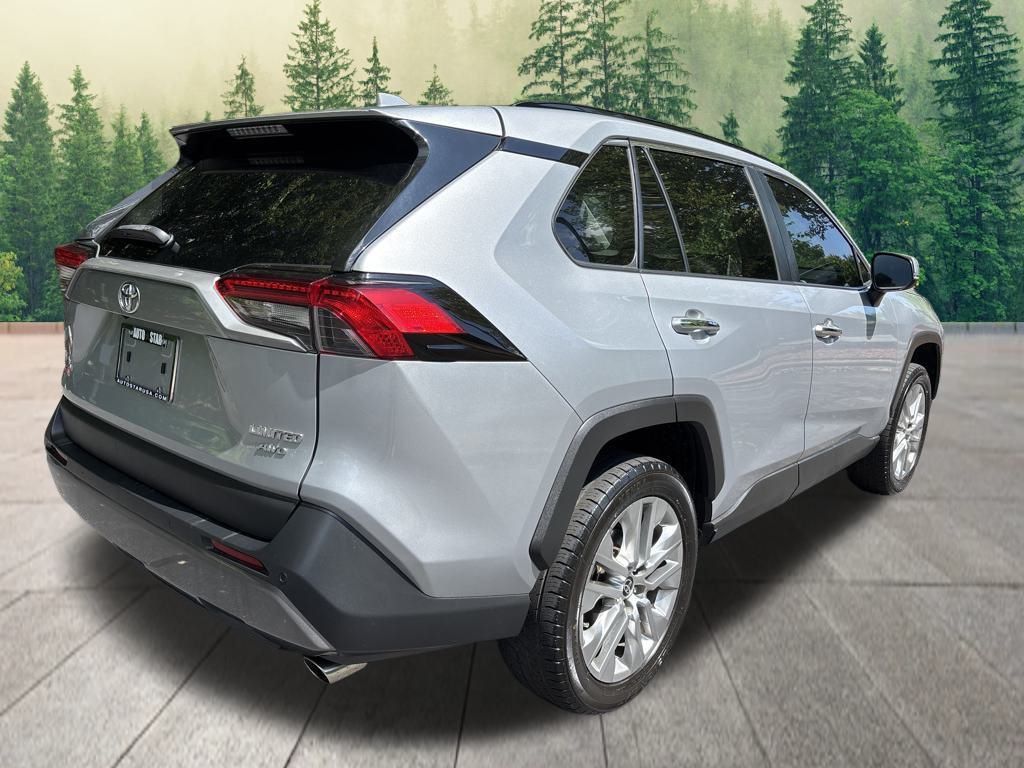 used 2021 Toyota RAV4 car, priced at $29,900